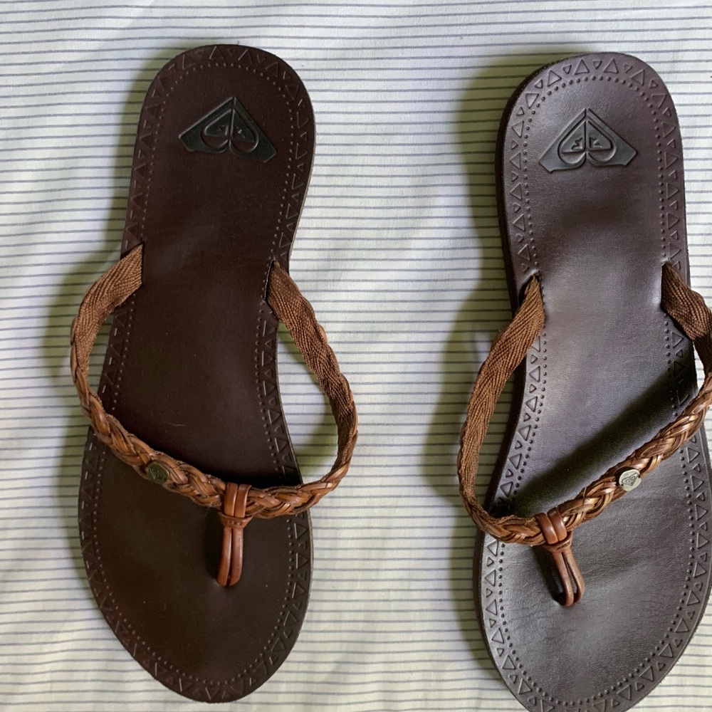 Roxy sandals